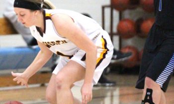 EHS Girls Suffer Losses to Begin Season