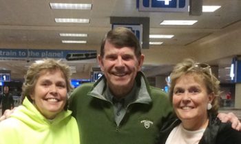 Small World! Mormann sisters chance meeting with Mark Nealy