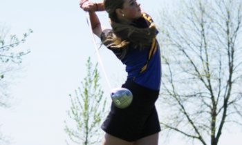 Golfers start tournament season