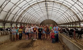 Traveling 4-H members visit Nobles County