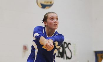 Lady Dragons go 3 and 3