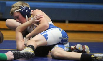 Arrows defeat Dragon matmen