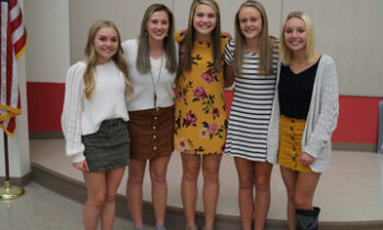 Dragon volleyball  holds end of season banquet